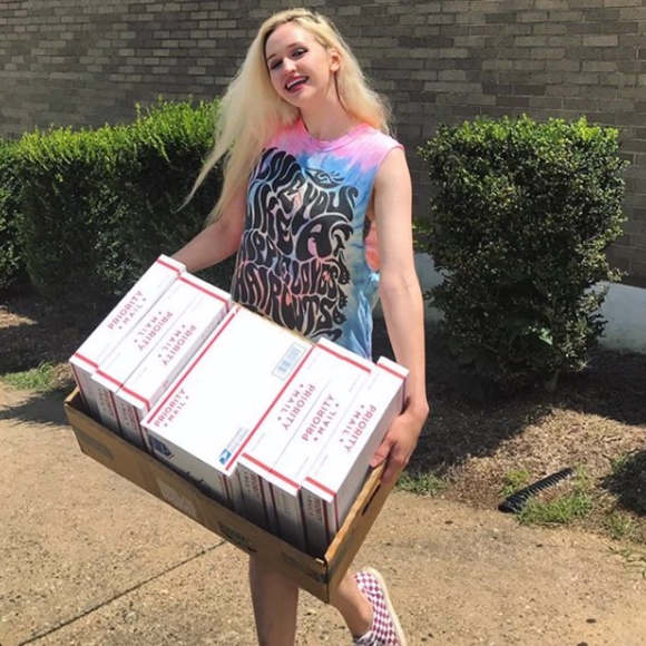 Meet your Posher, @pspboutique - Picture 5 of 5